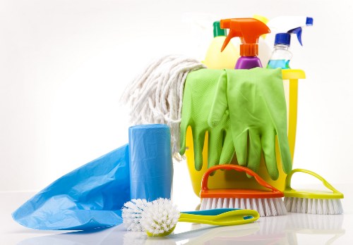 End of tenancy cleaning in Putney apartment